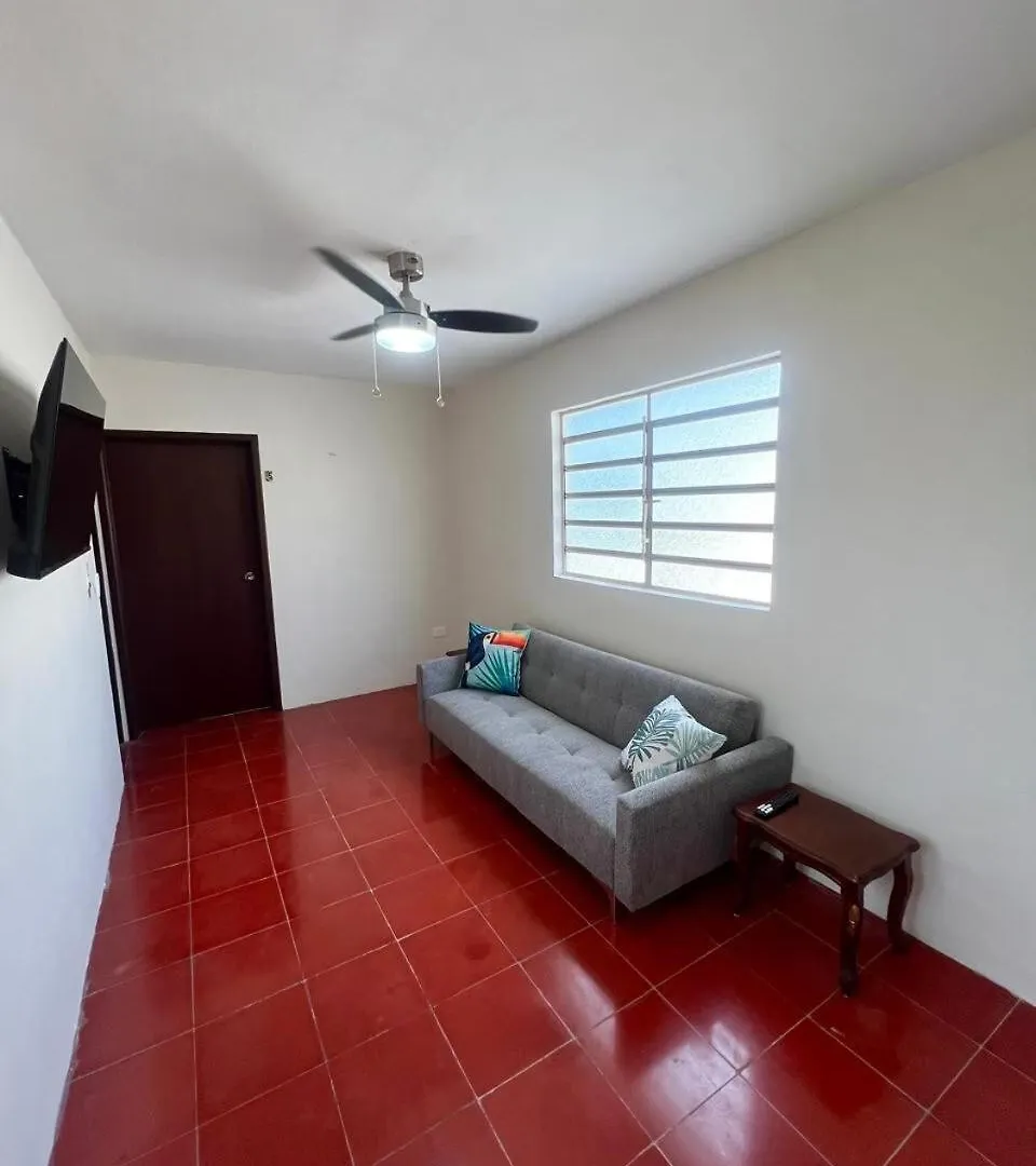 Casa En El Centro De Merida, 5 Habitaciones Y 3 Banos, Ideal Para Grupos