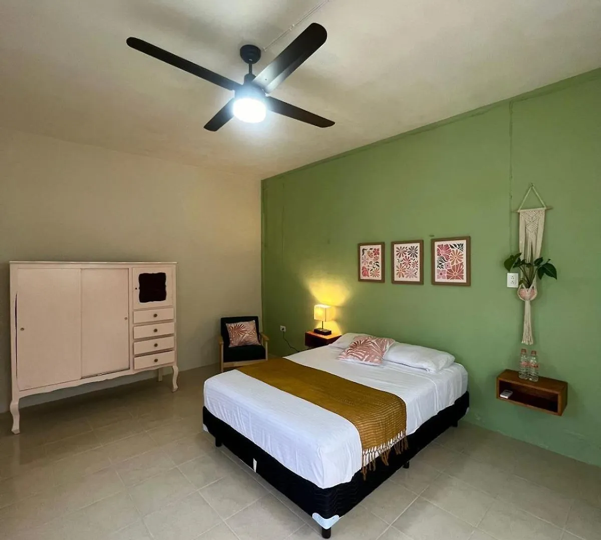 Casa En El Centro De Merida, 5 Habitaciones Y 3 Banos, Ideal Para Grupos 0*, Merida Mexico