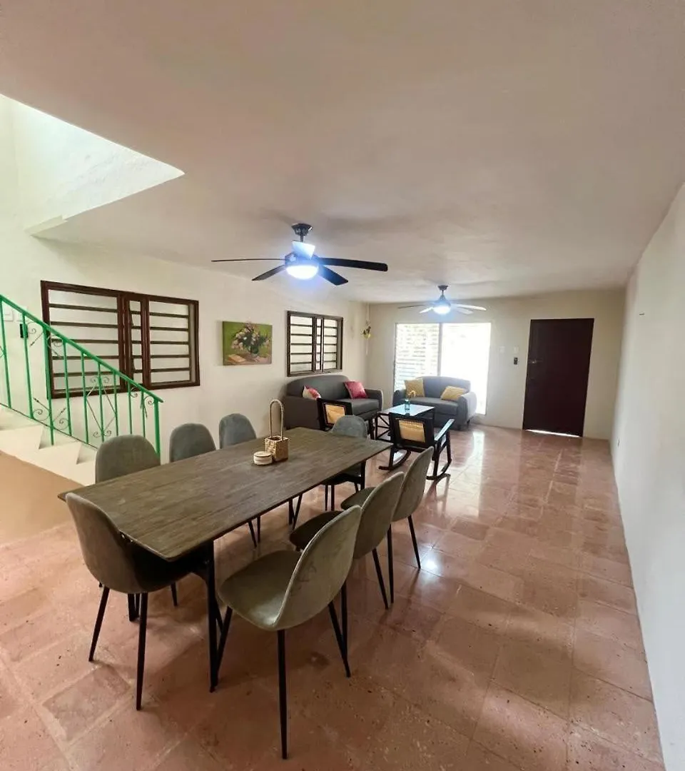 Casa En El Centro De Merida, 5 Habitaciones Y 3 Banos, Ideal Para Grupos Holiday home Merida