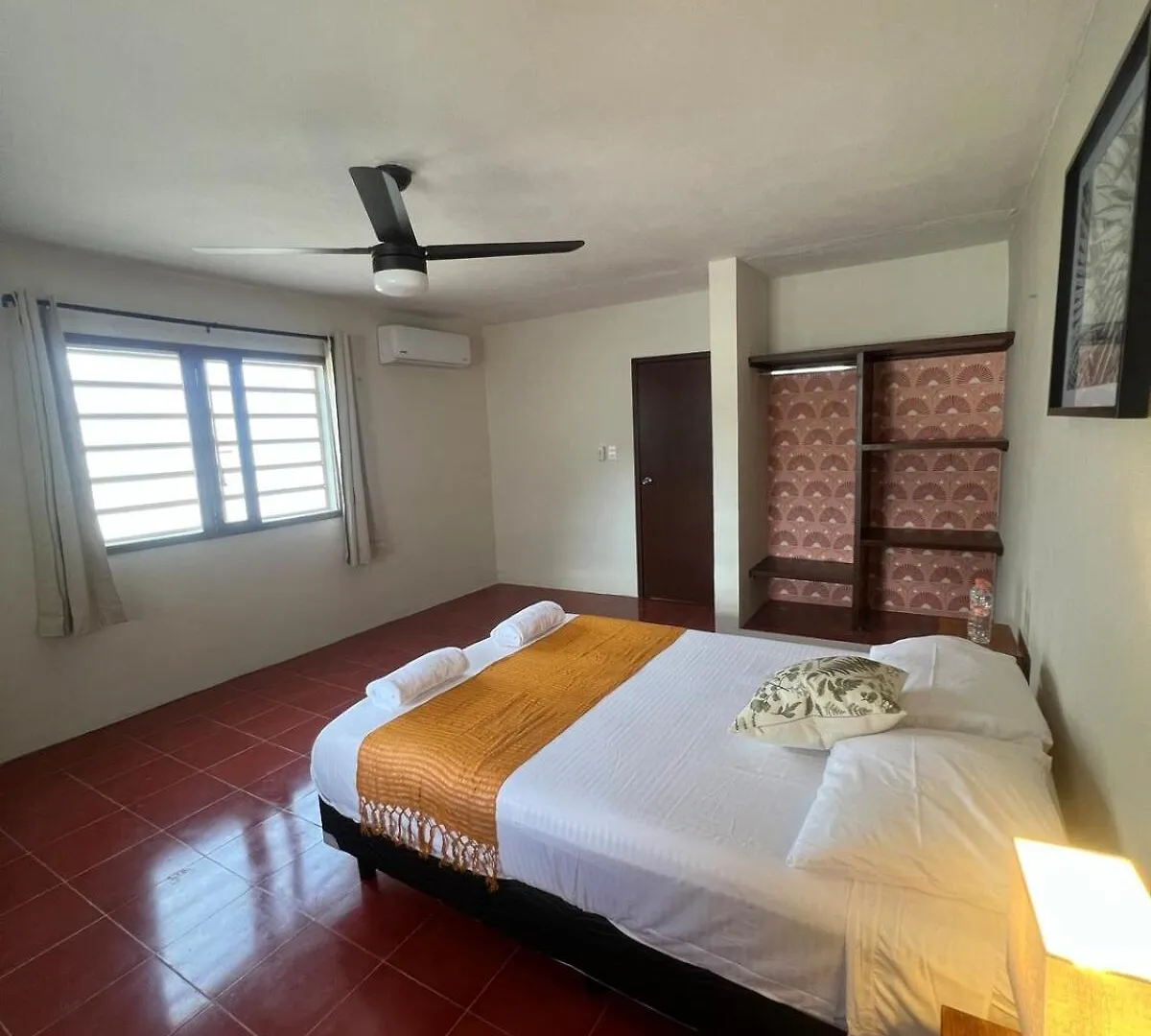 Casa En El Centro De Merida, 5 Habitaciones Y 3 Banos, Ideal Para Grupos Merida